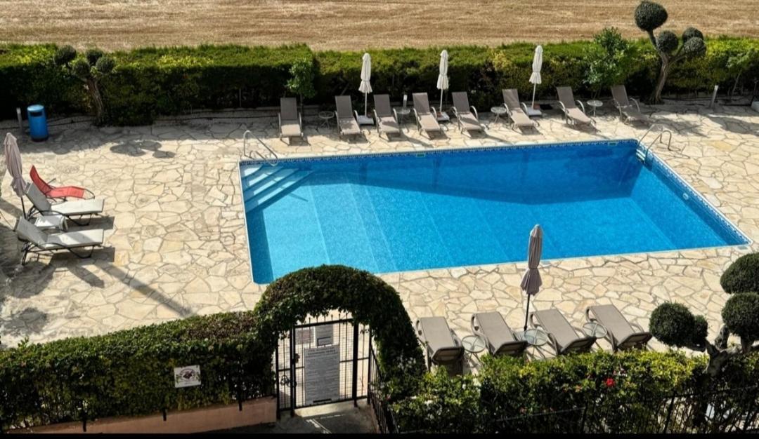 Two Bedroom Apartment With Pool Pafos Zewnętrze zdjęcie